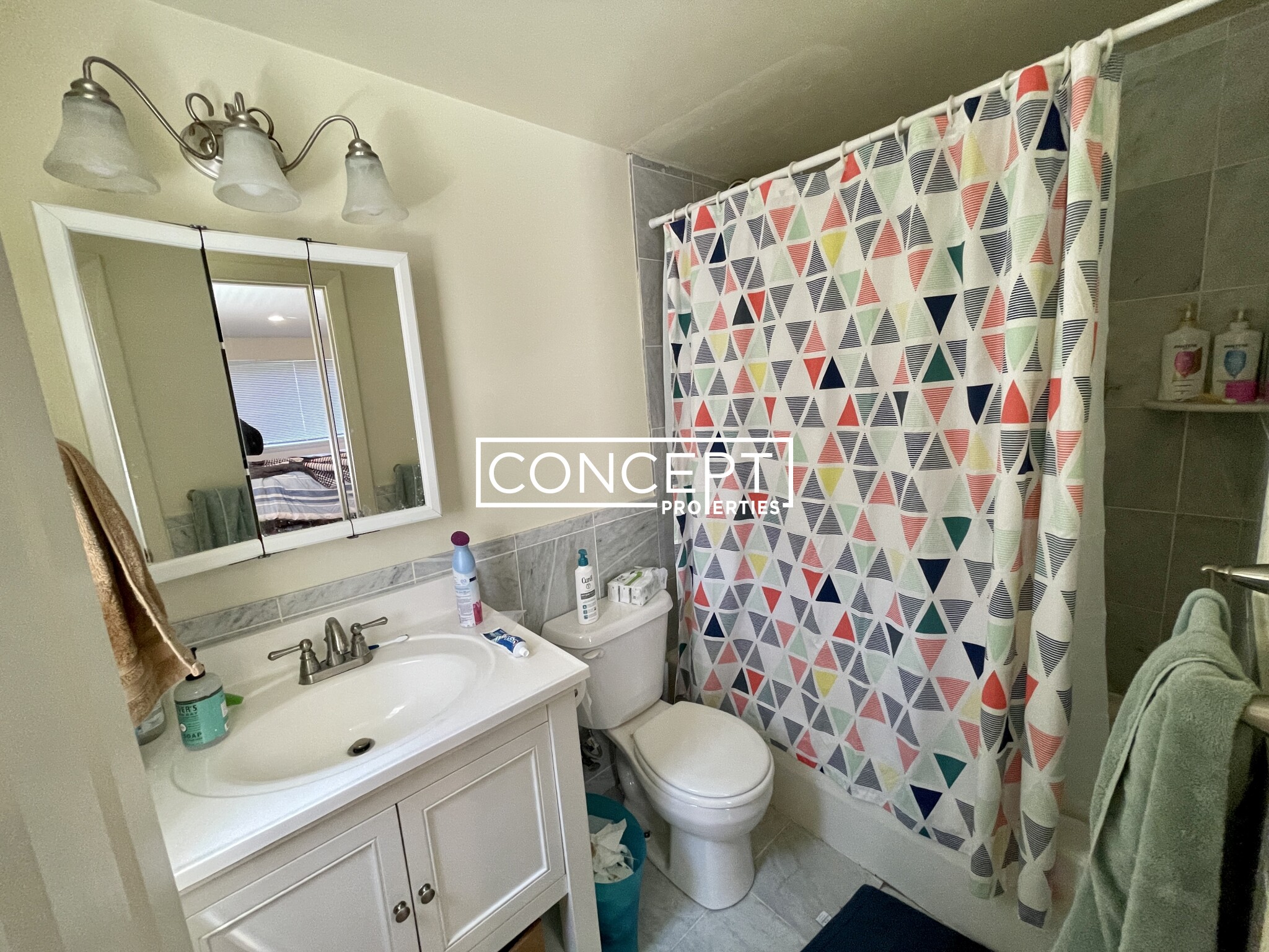 320 Hammond Pond Pkwy, Chestnut Hill