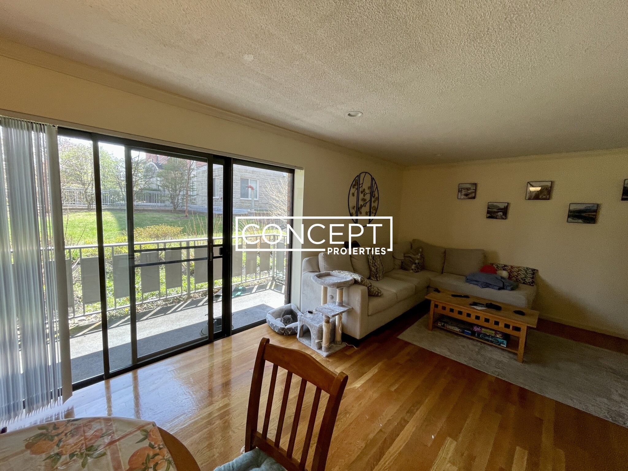 320 Hammond Pond Pkwy, Chestnut Hill