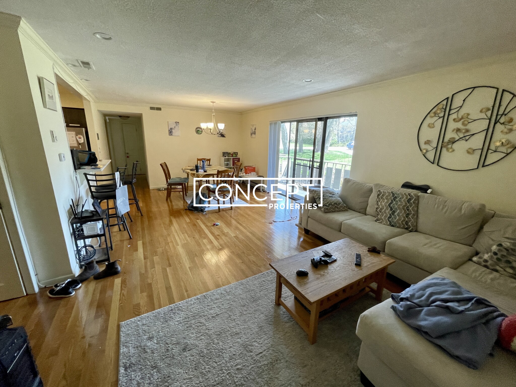 320 Hammond Pond Pkwy, Chestnut Hill