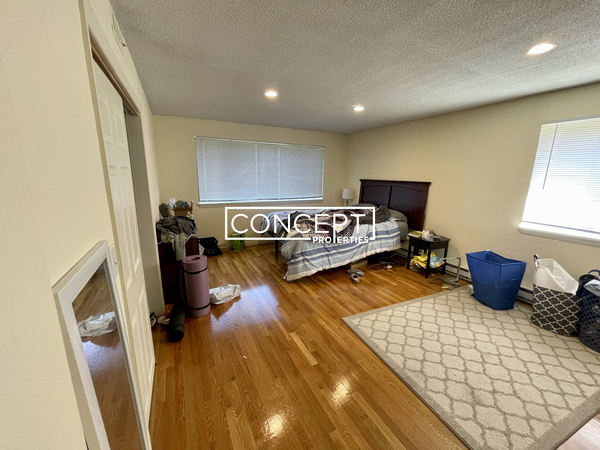 320 Hammond Pond Pkwy, Chestnut Hill