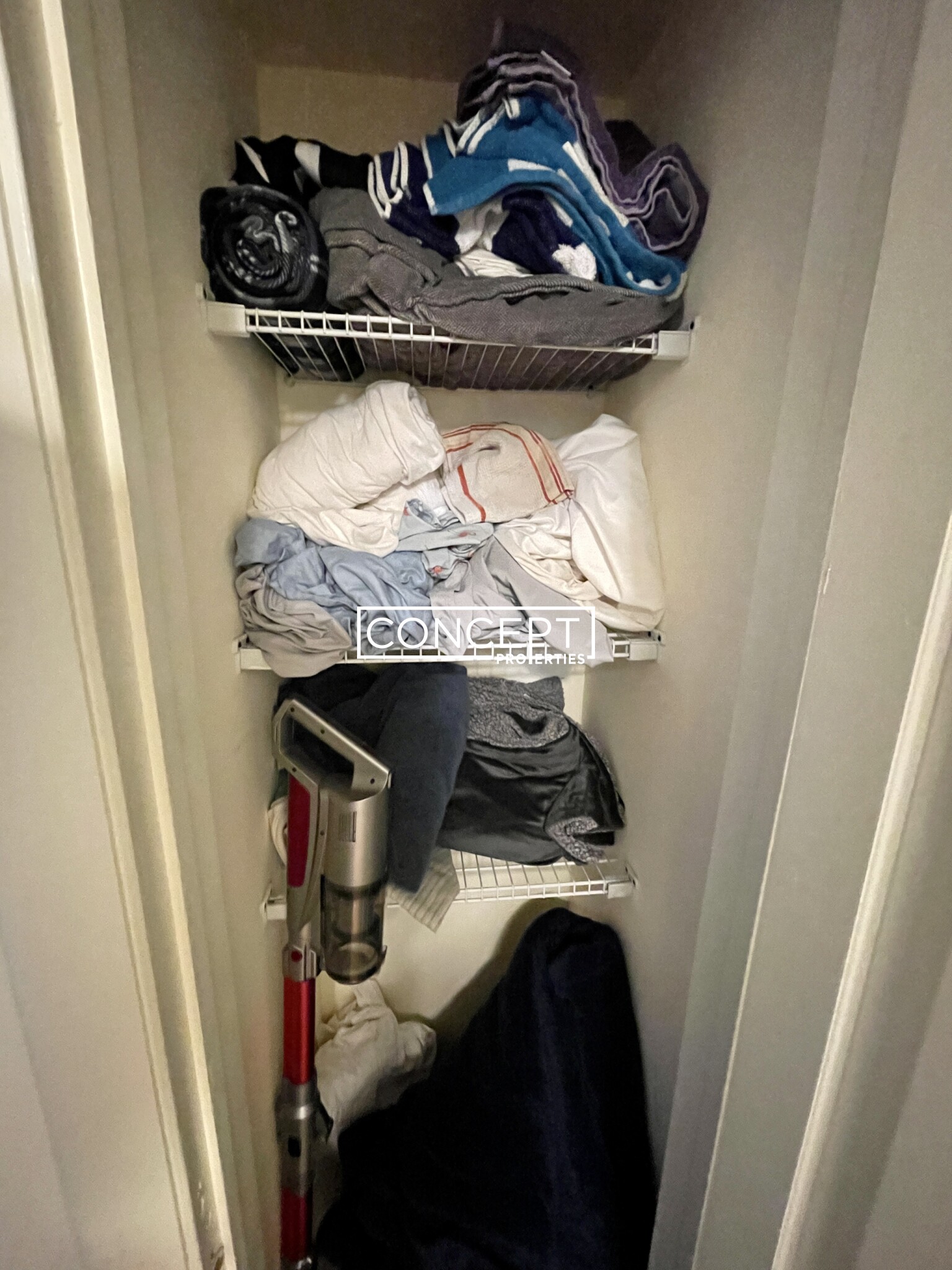 320 Hammond Pond Pkwy, Chestnut Hill