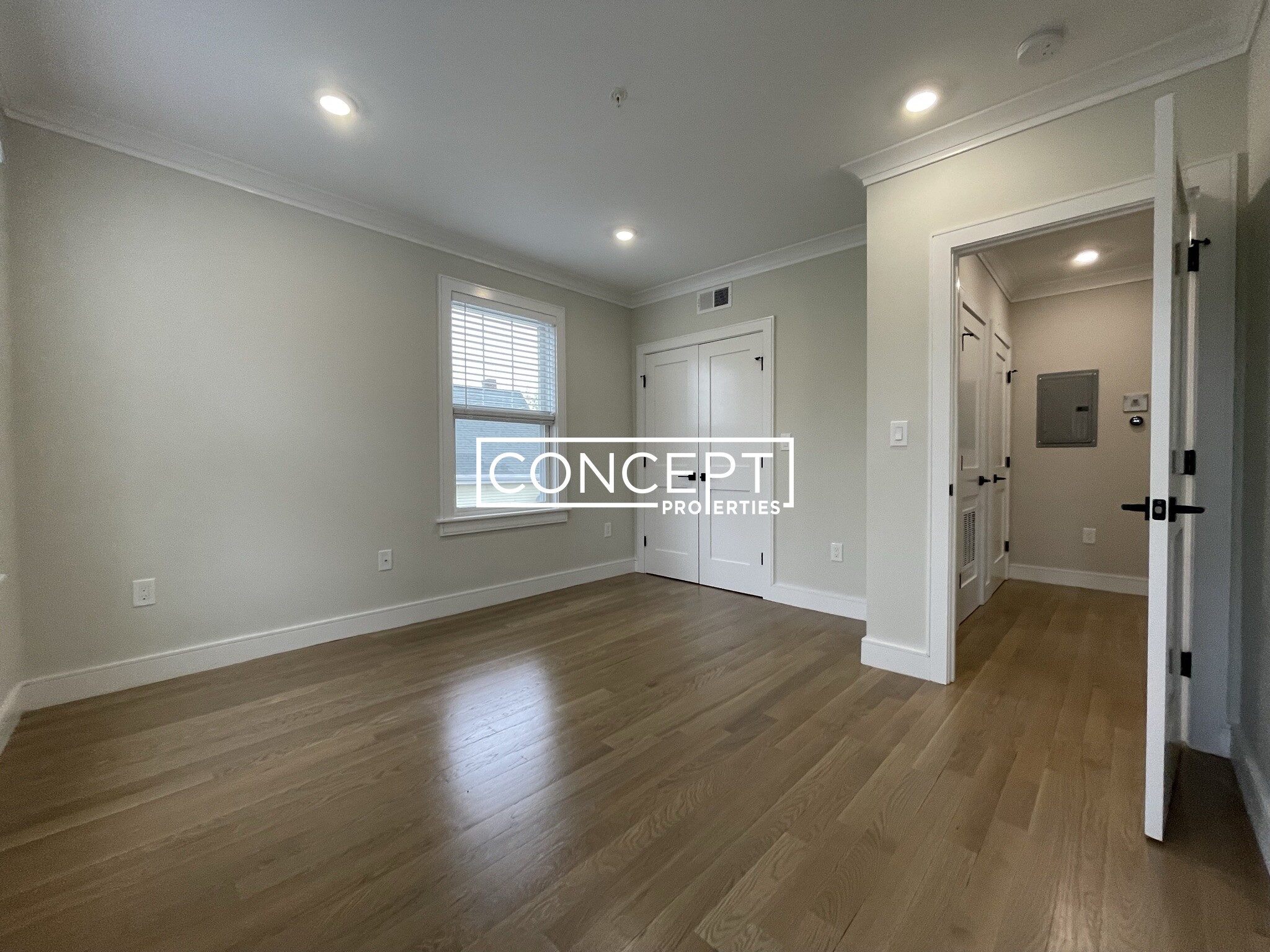2.2 Rossmore Rd, Jamaica Plain