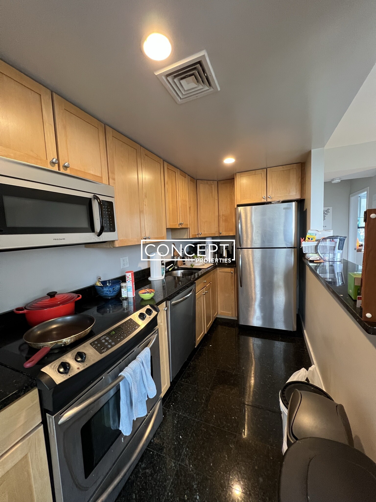 557 Columbus Ave, South End