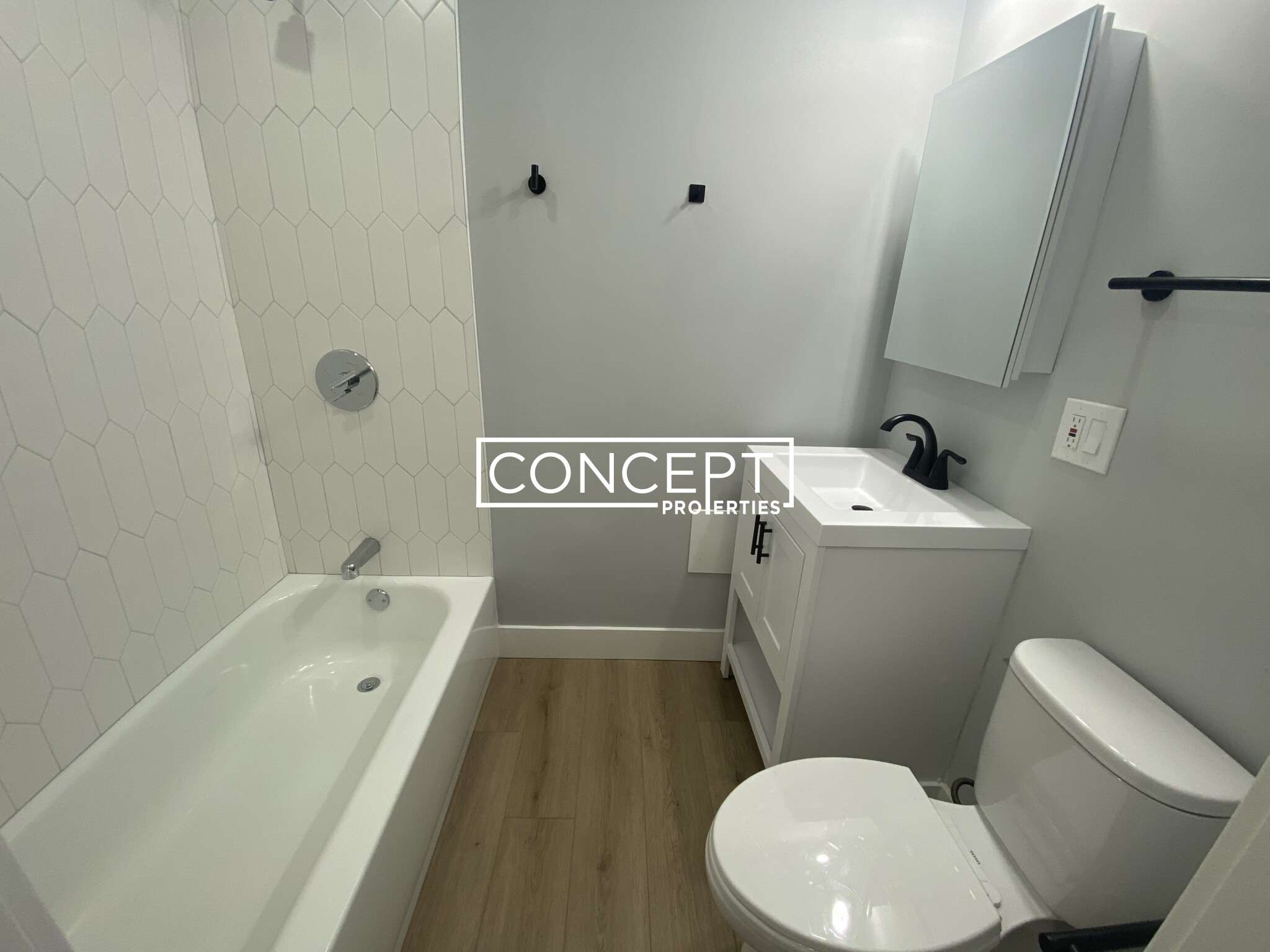 740 7th St, South Boston