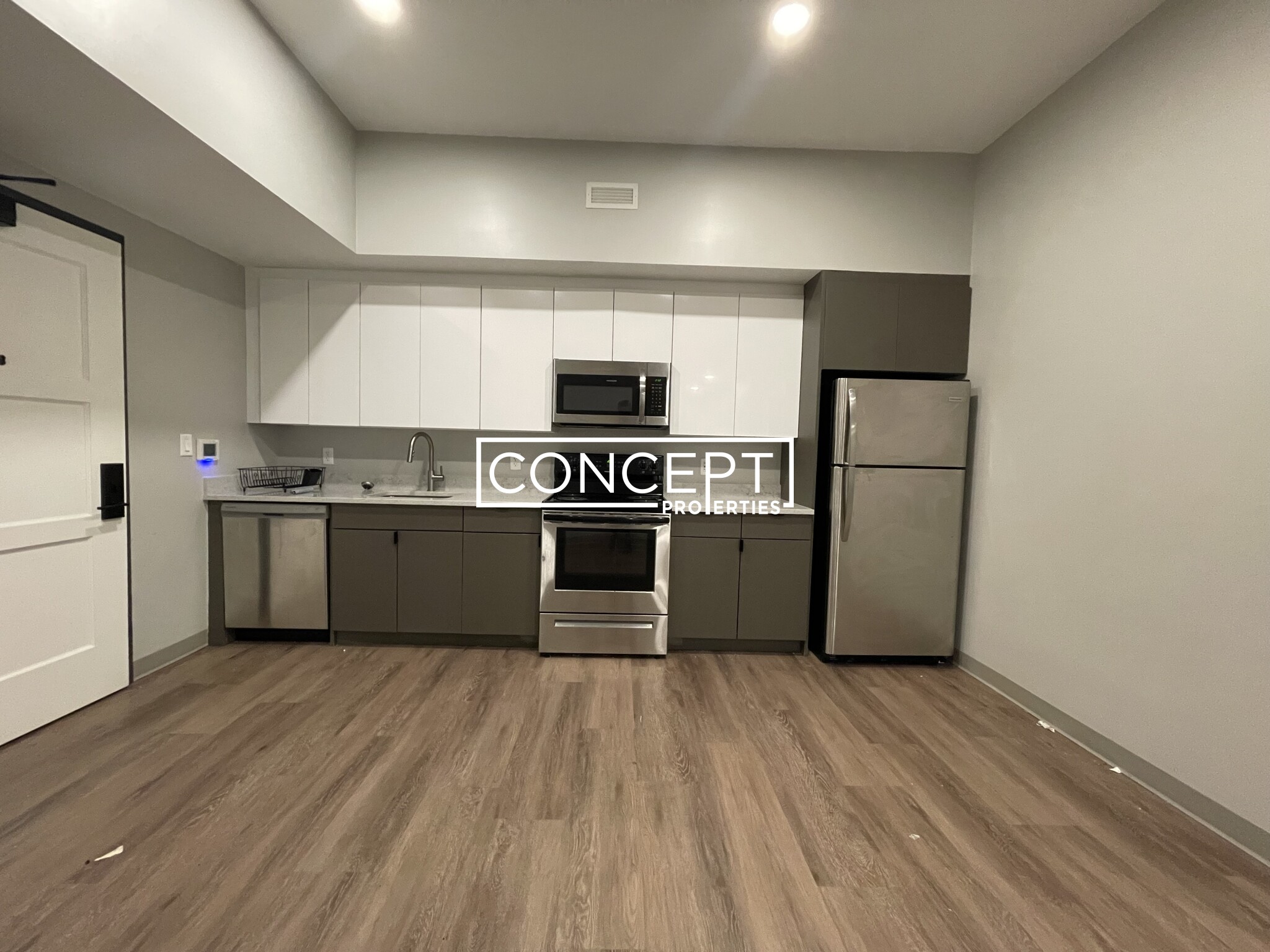 100 Hemenway St, Fenway