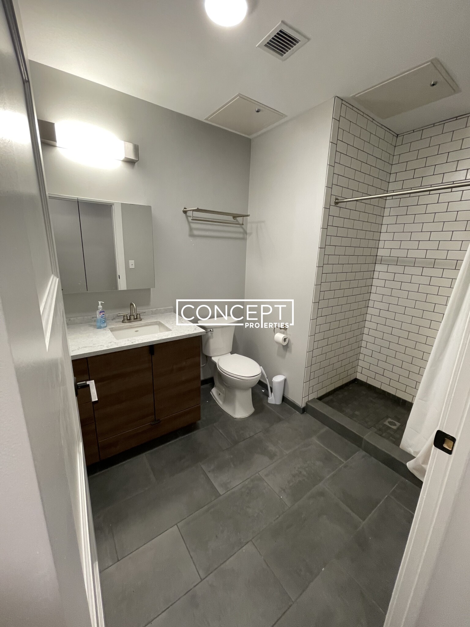 100 Hemenway St, Fenway