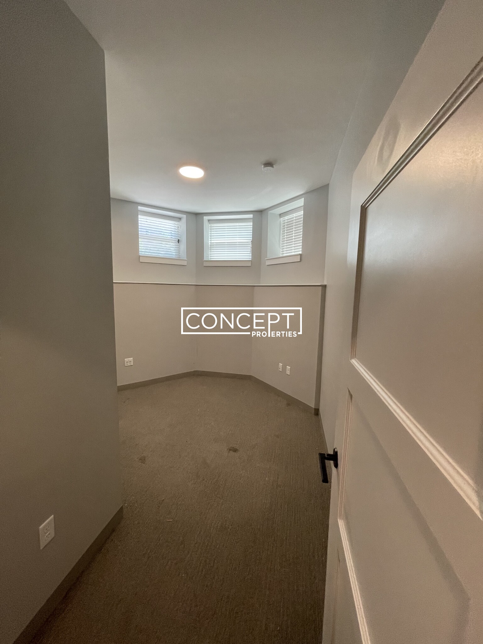 100 Hemenway St, Fenway