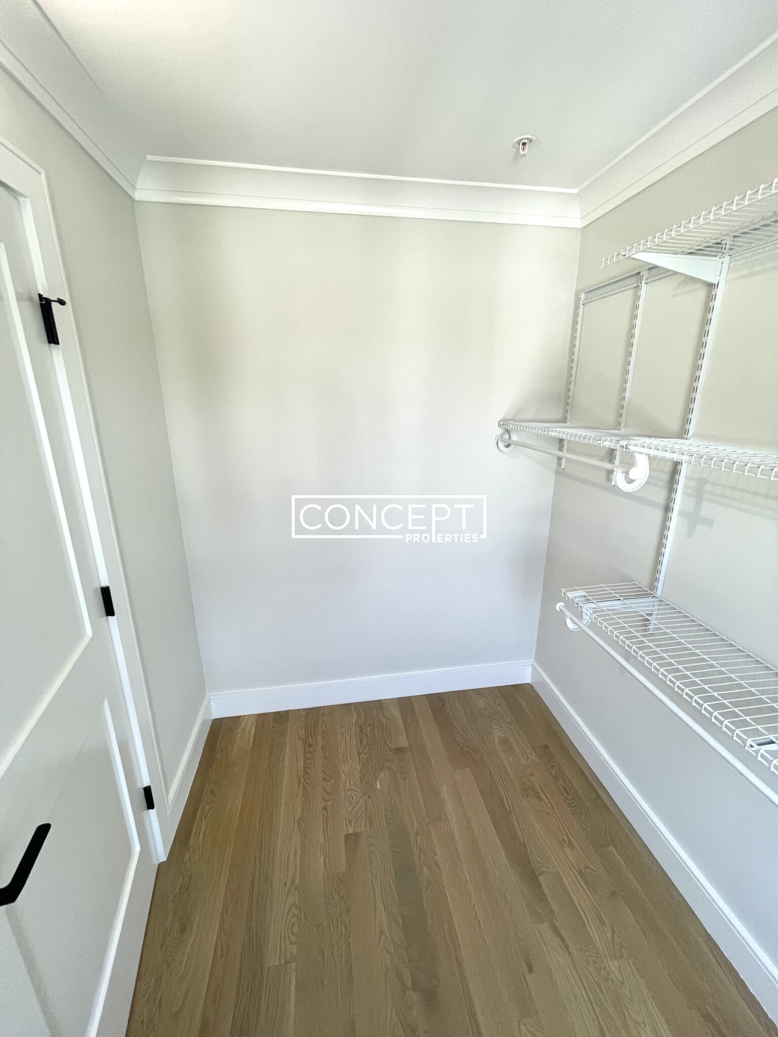 303 Maverick St, East Boston