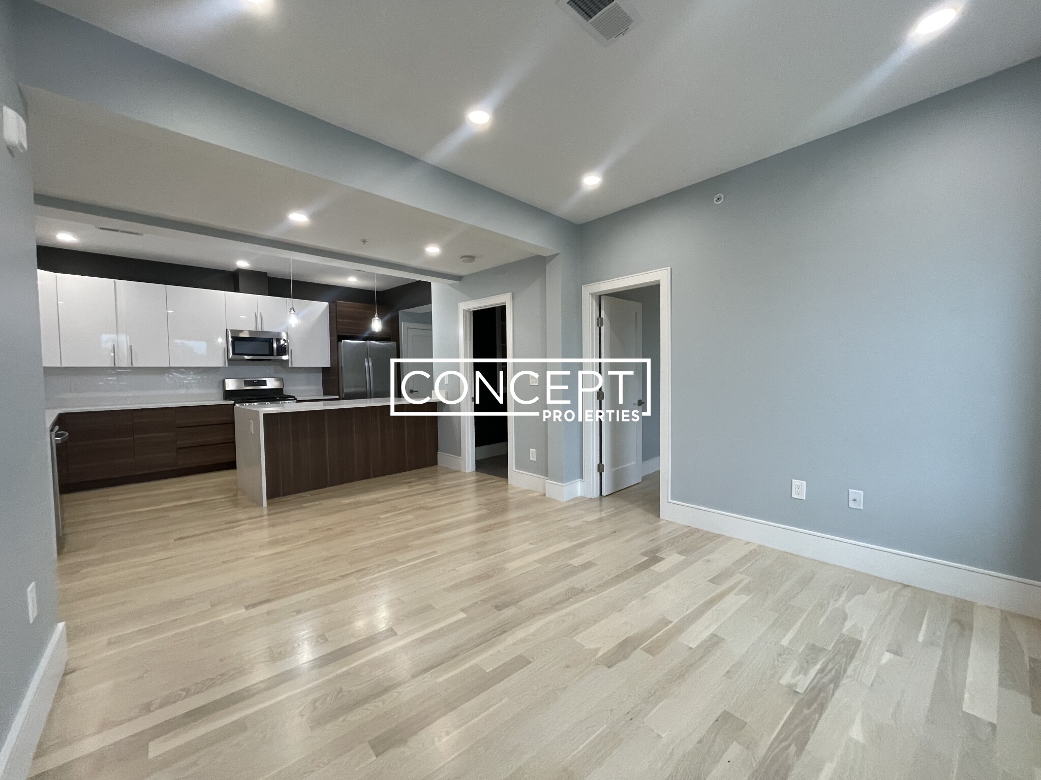 9 University Rd, Coolidge Corner