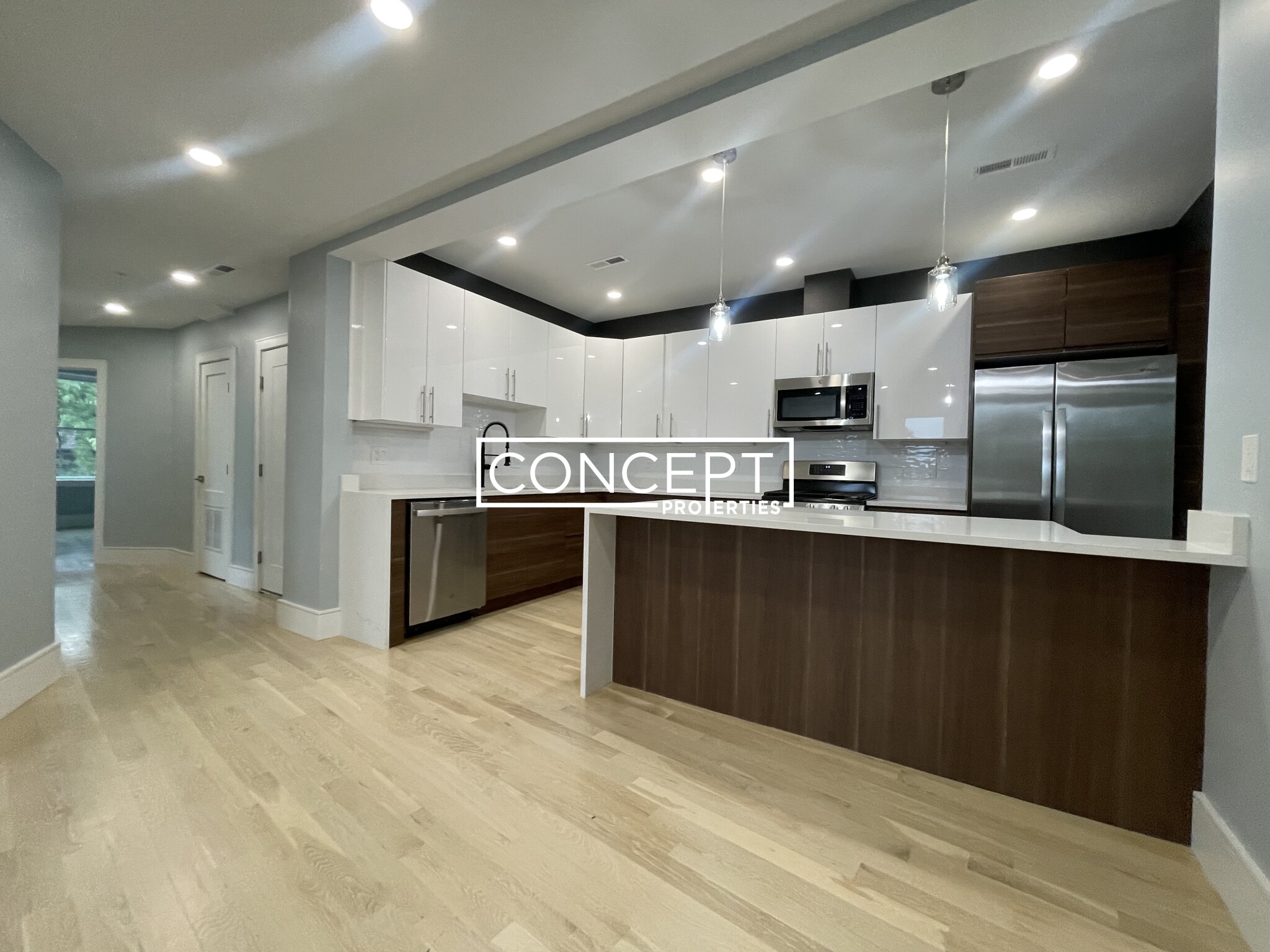 9 University Rd, Coolidge Corner