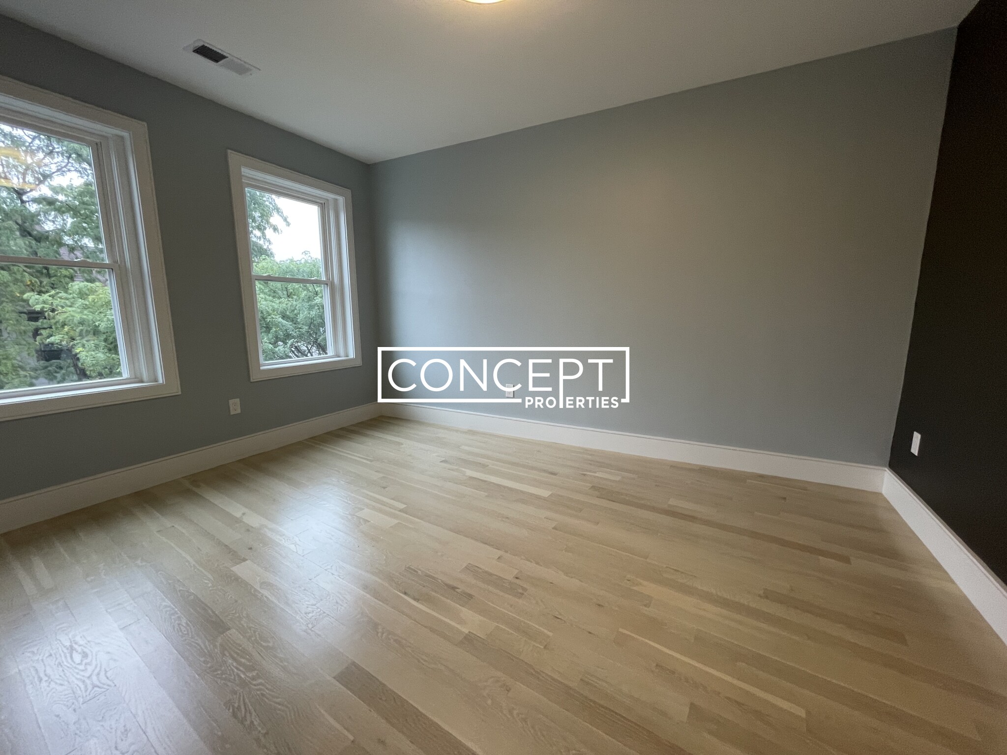 9 University Rd, Coolidge Corner