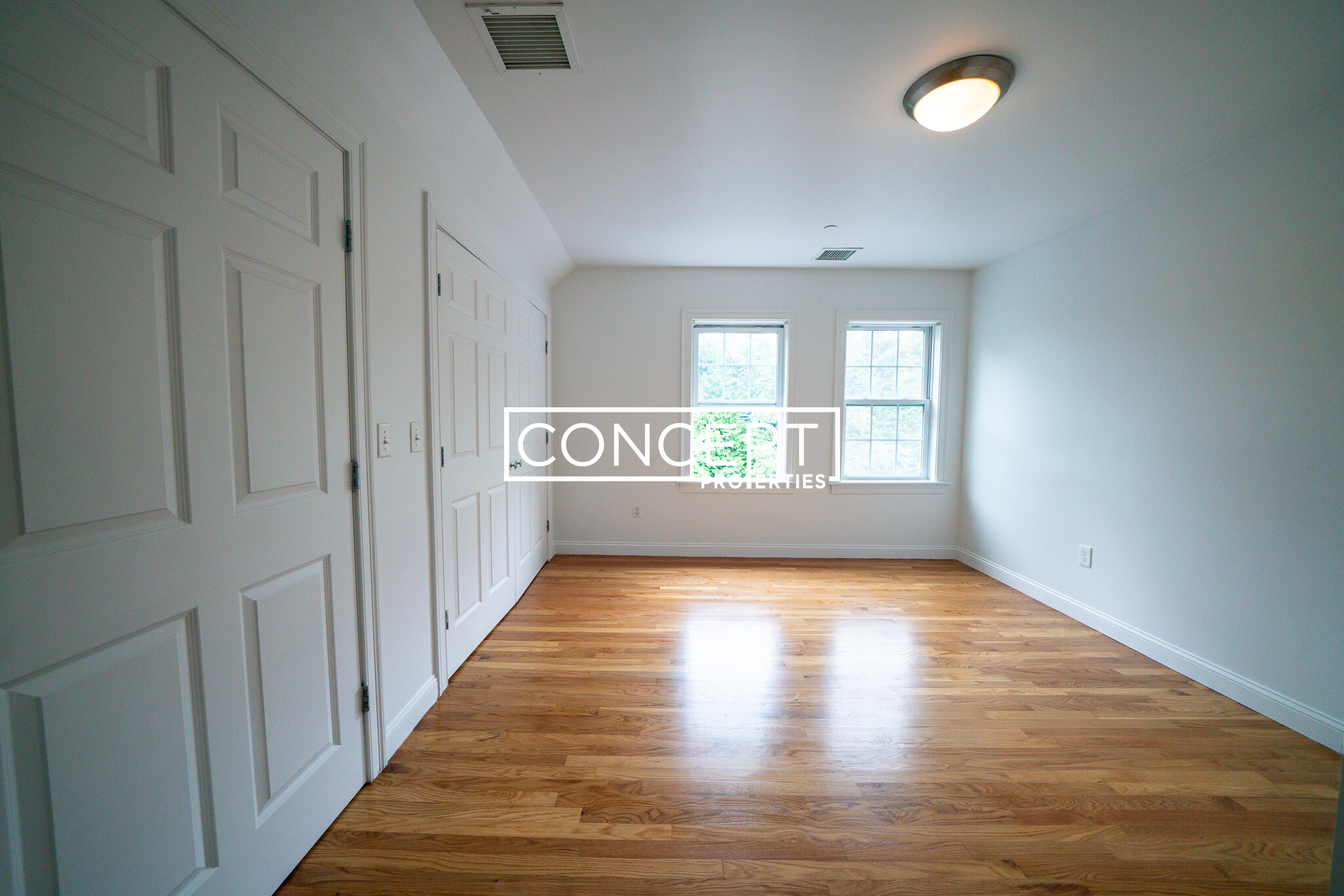 57B Circuit St, Roxbury