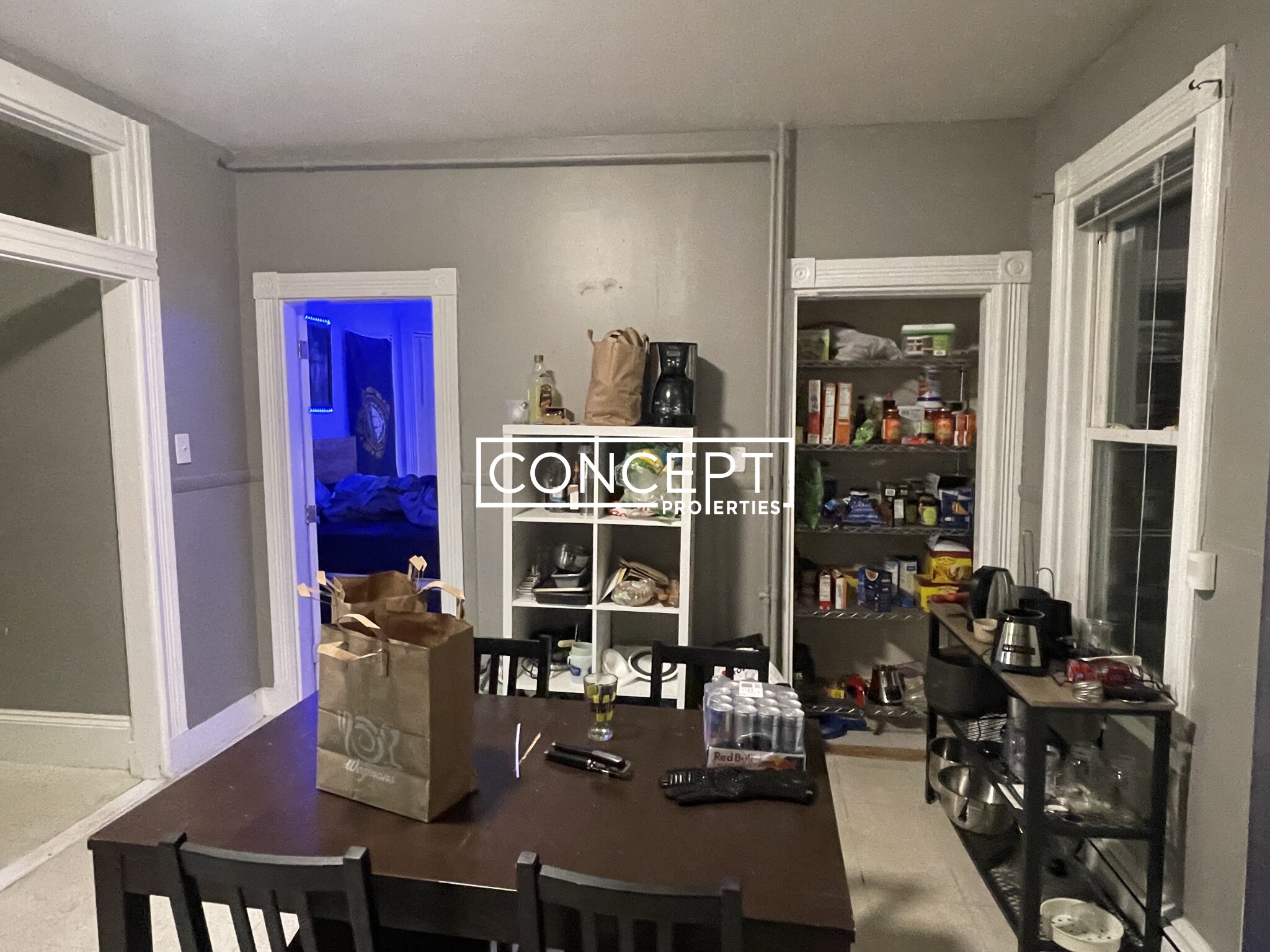 168 Hillside St, Mission Hill