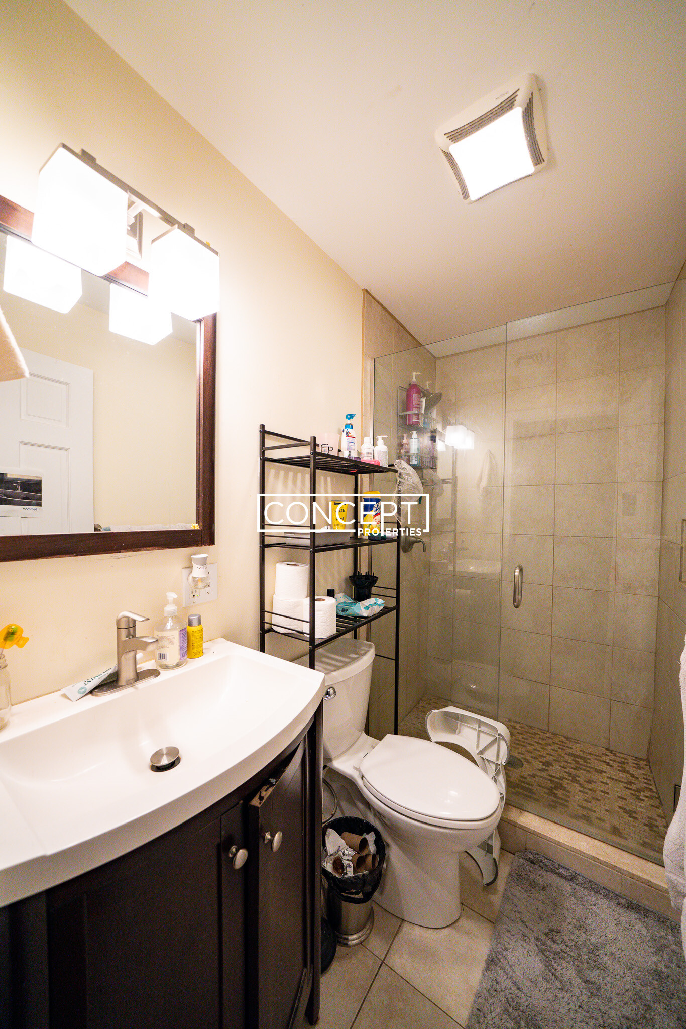 820 Parker St, Mission Hill