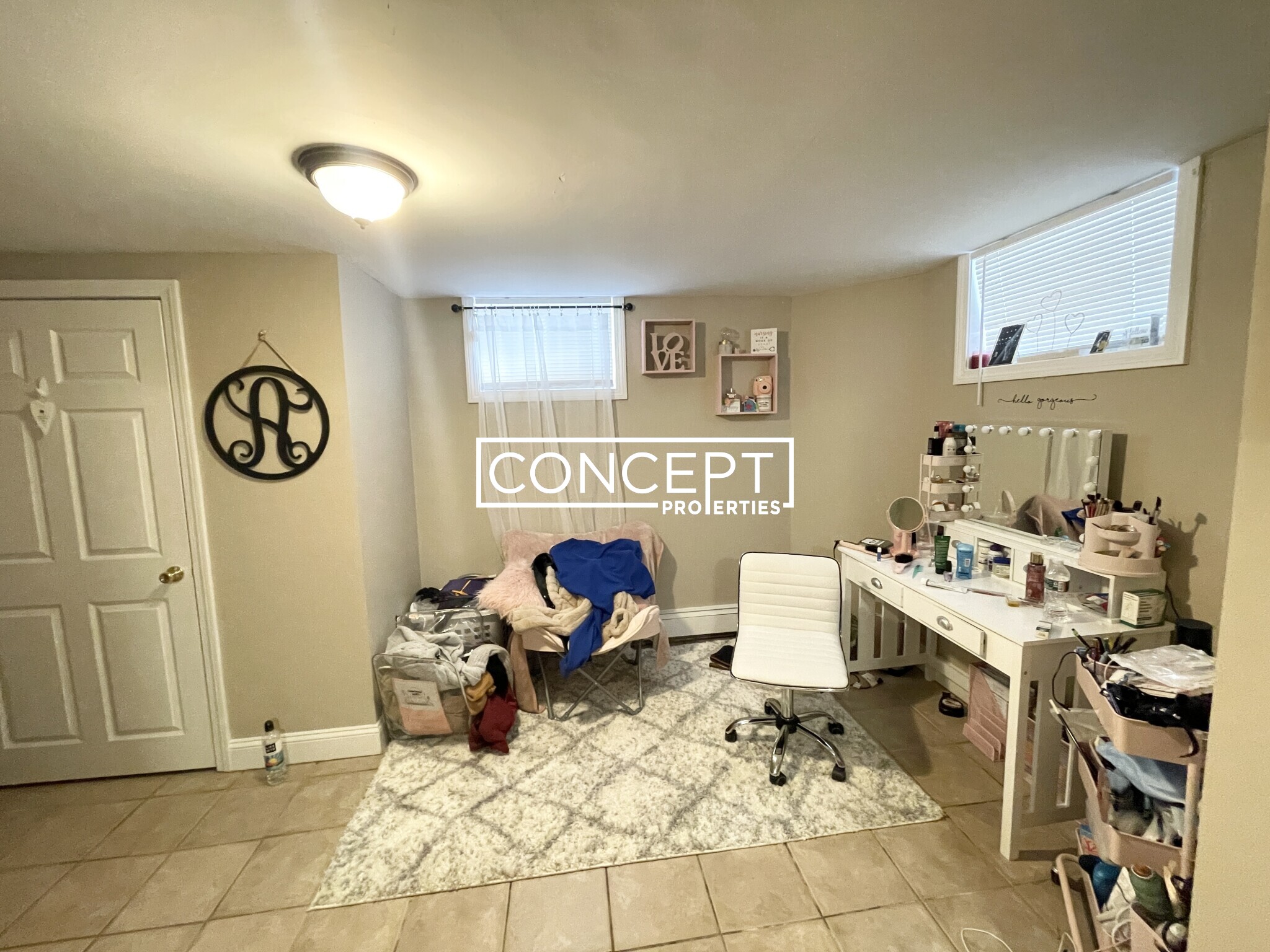 6 Sunset St, Mission Hill