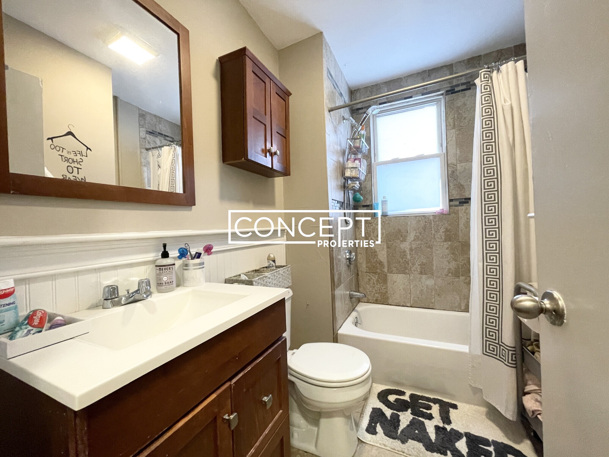 6 Sunset St, Mission Hill