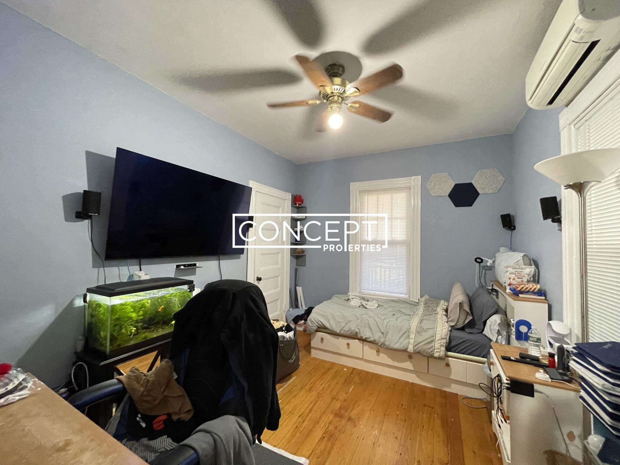 67 Hillside St, Mission Hill