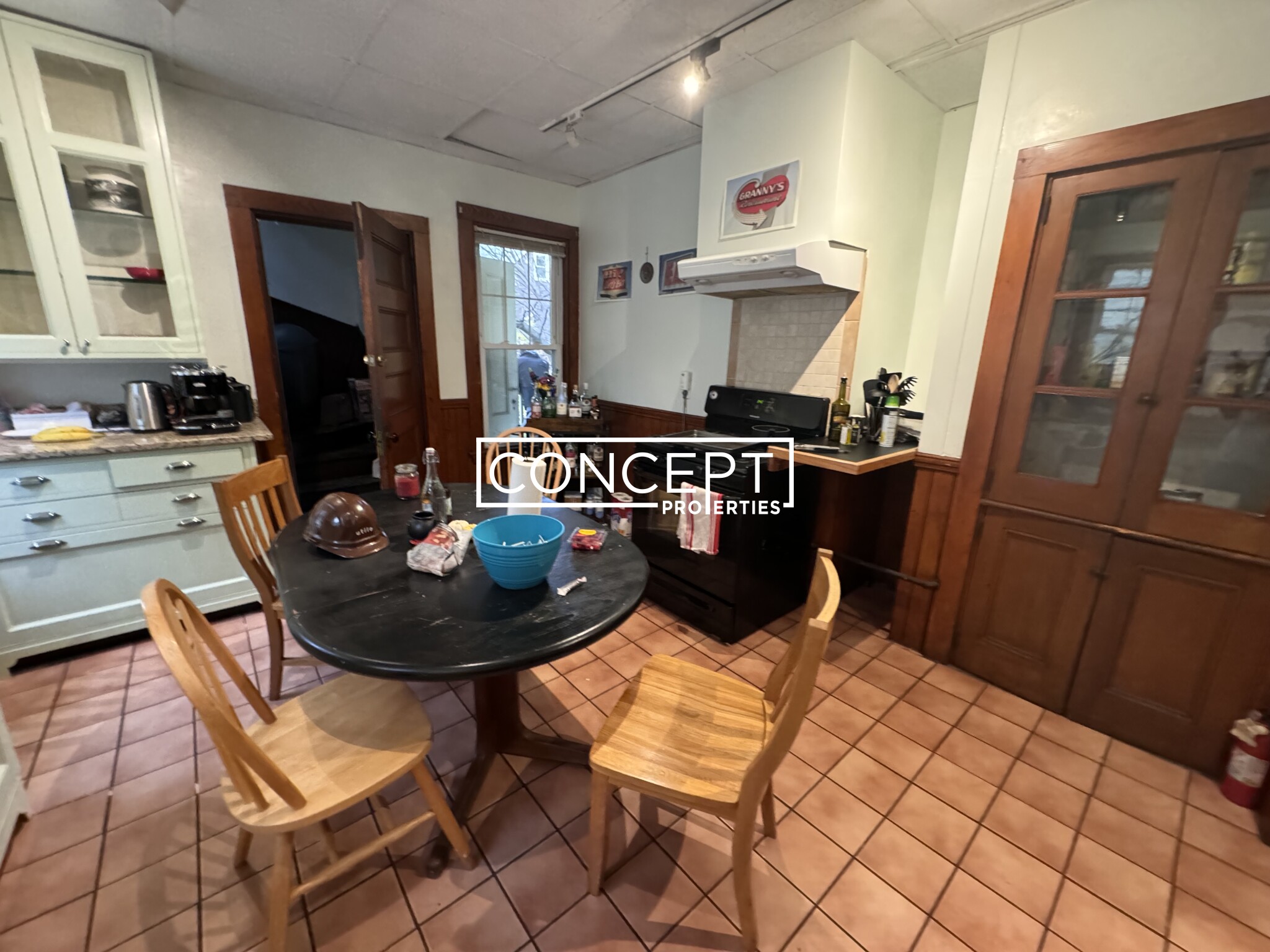 67.2 Hillside St, Mission Hill