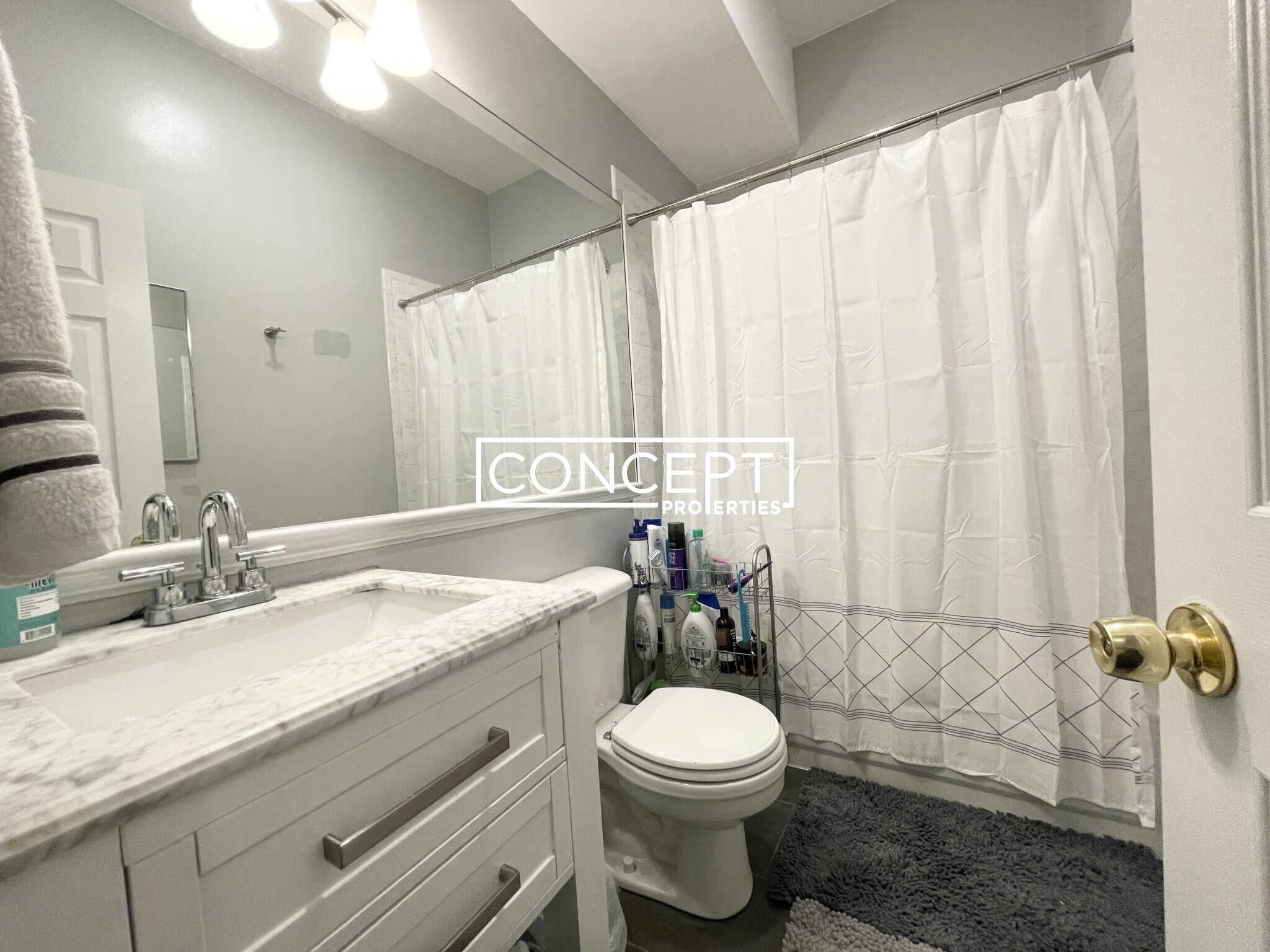 469 Massachusetts Ave, South End