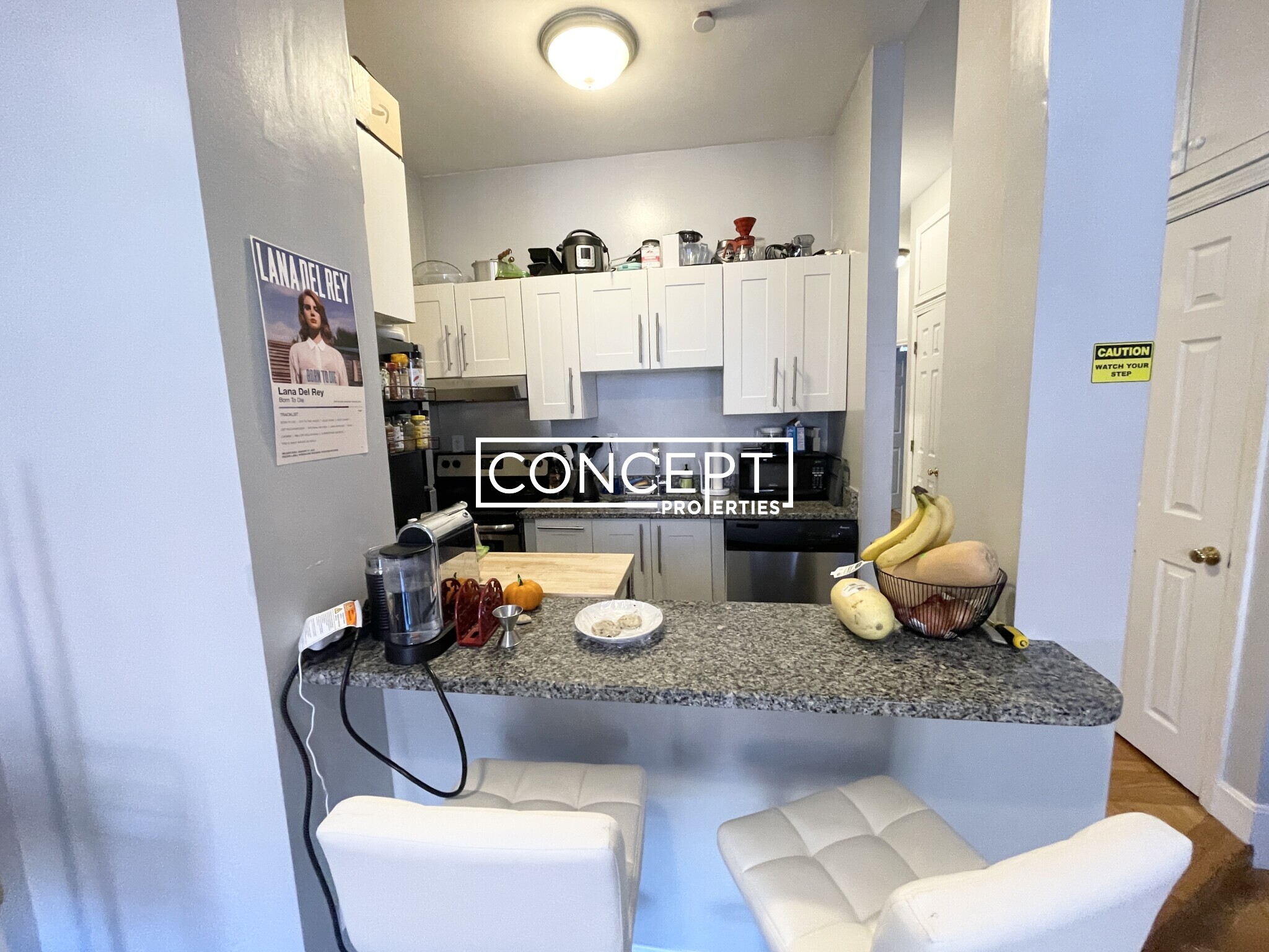 469 Massachusetts Ave, South End