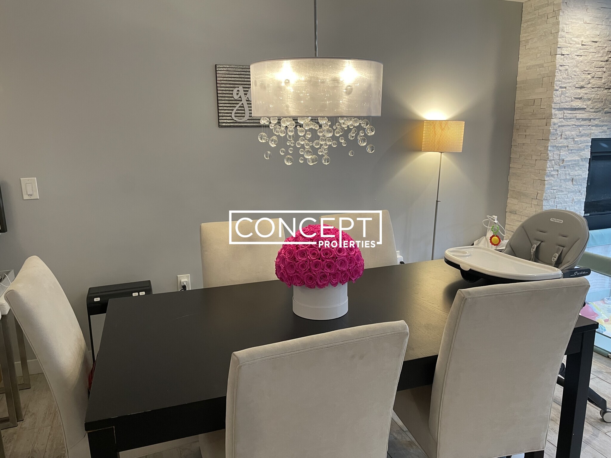 469 Massachusetts Ave, South End