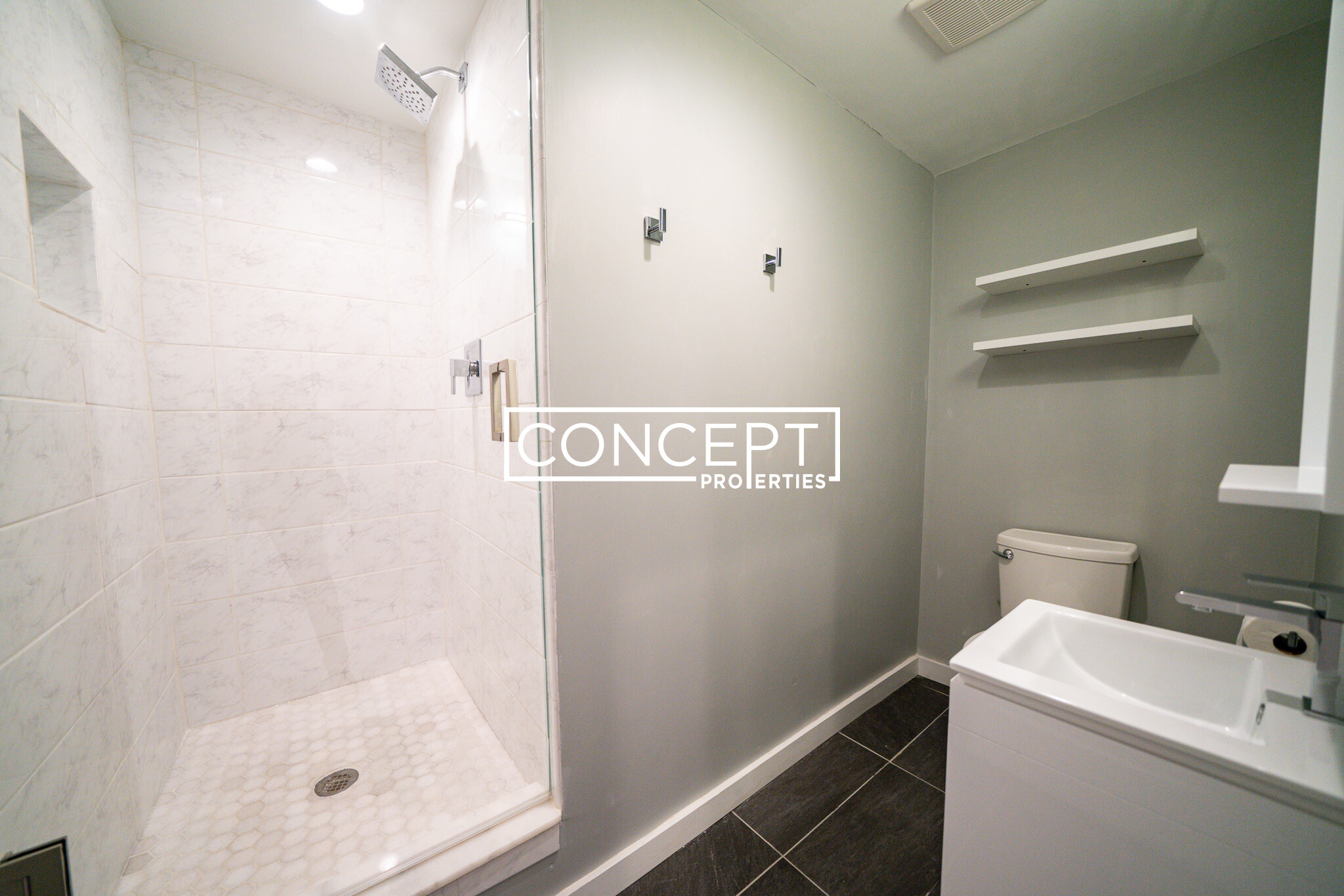 469.1 Massachusetts Ave, South End