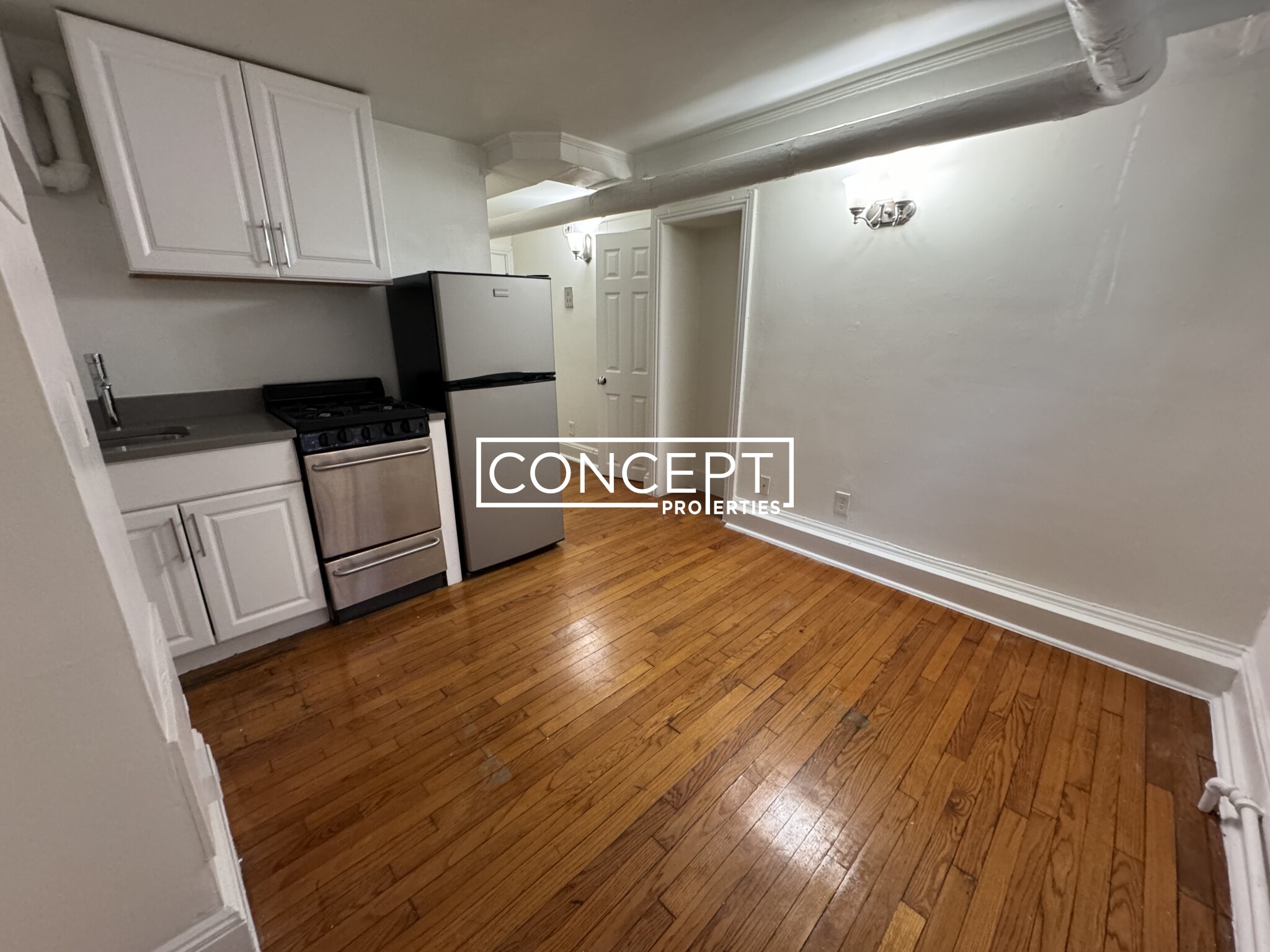 86 Charles St, Beacon Hill