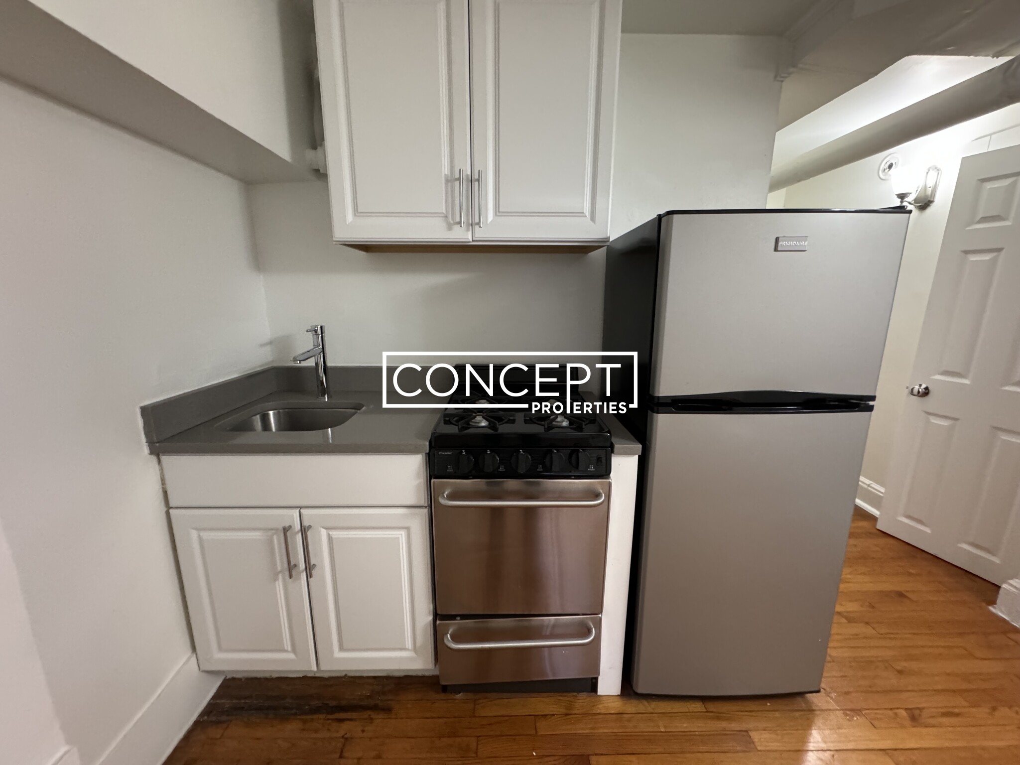 86 Charles St, Beacon Hill