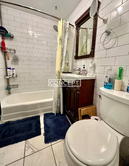 206 Commonwealth Ave, Back Bay