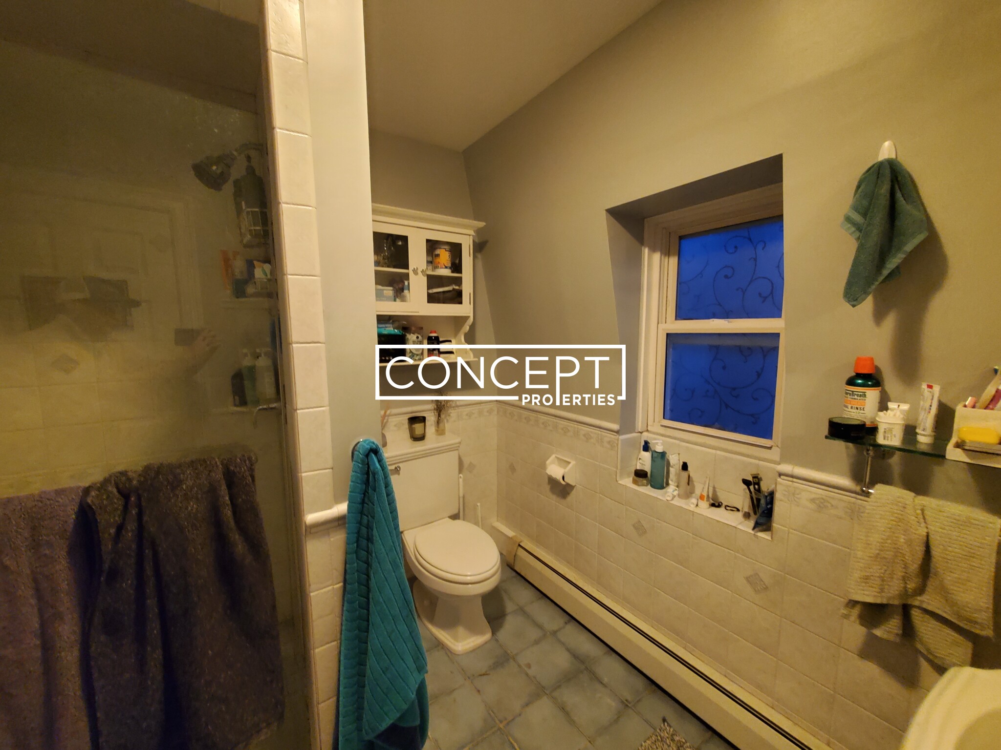 8 Centre St, Roxbury