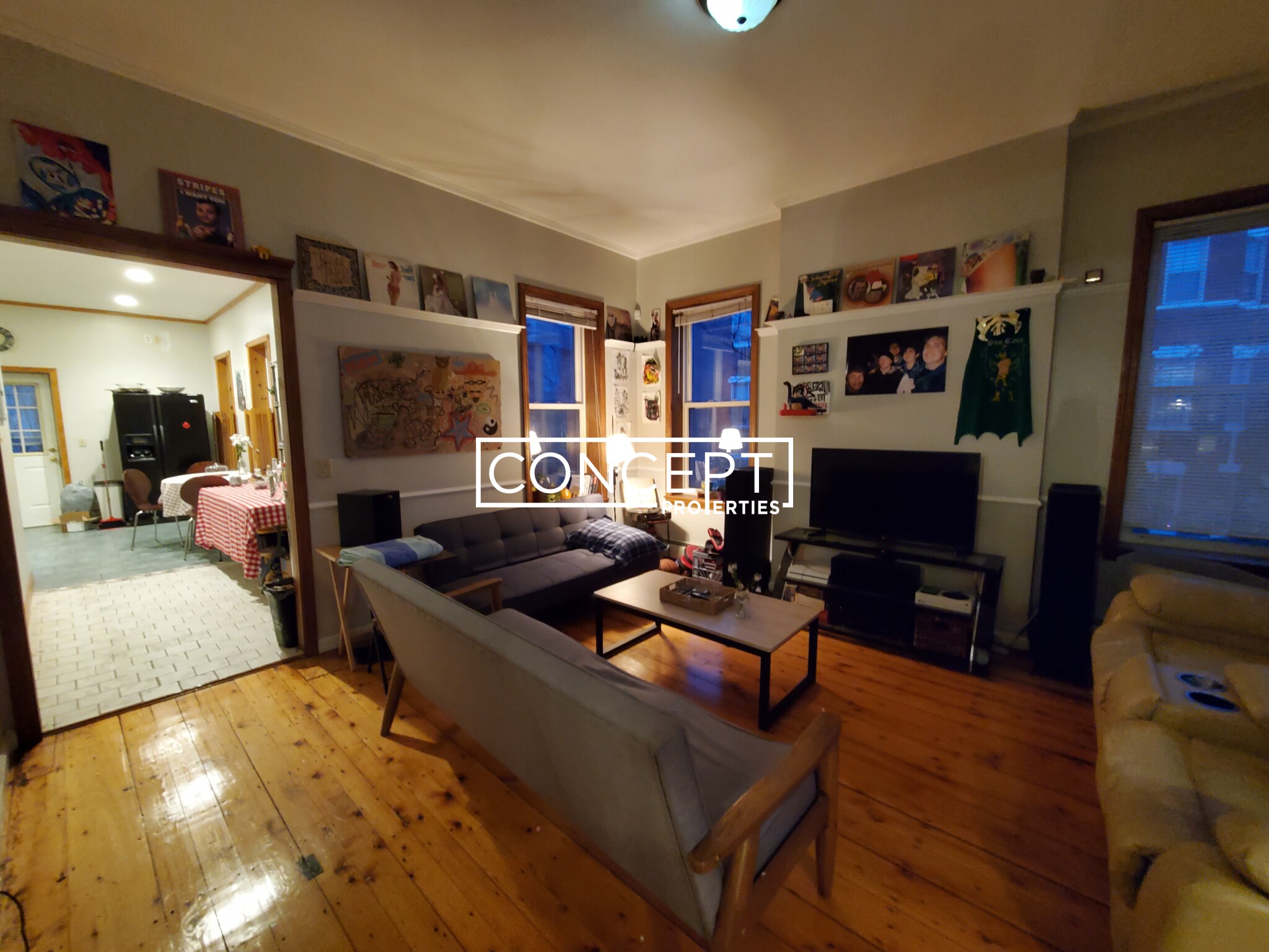 8 Centre St, Roxbury