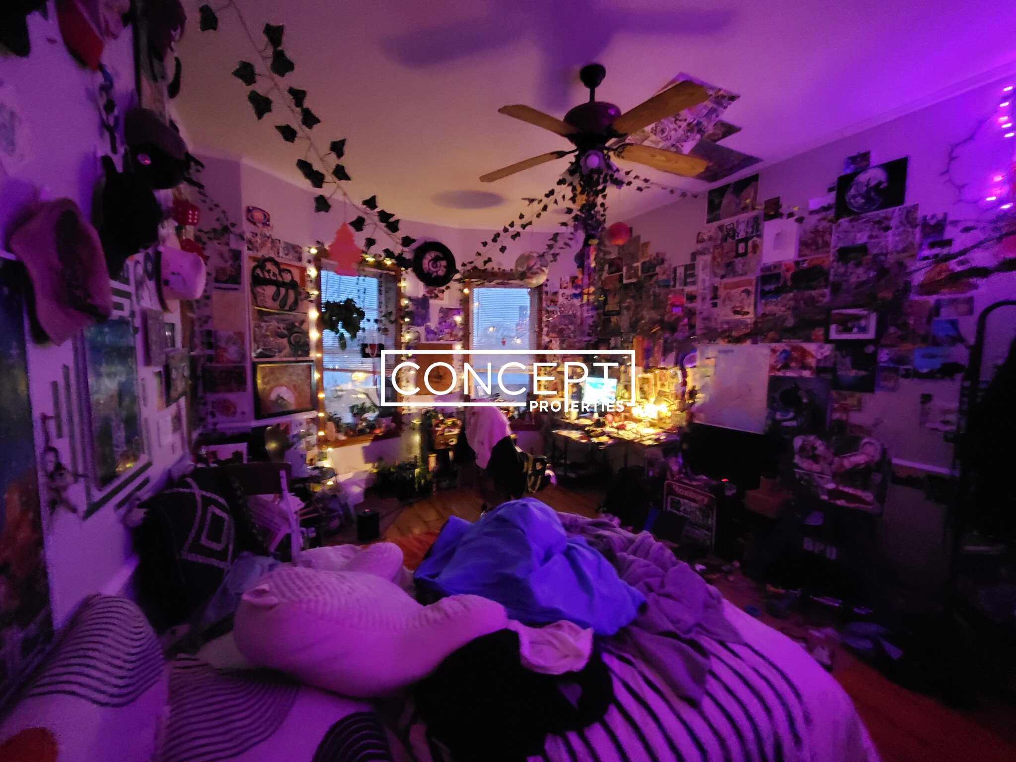 8 Centre St, Roxbury