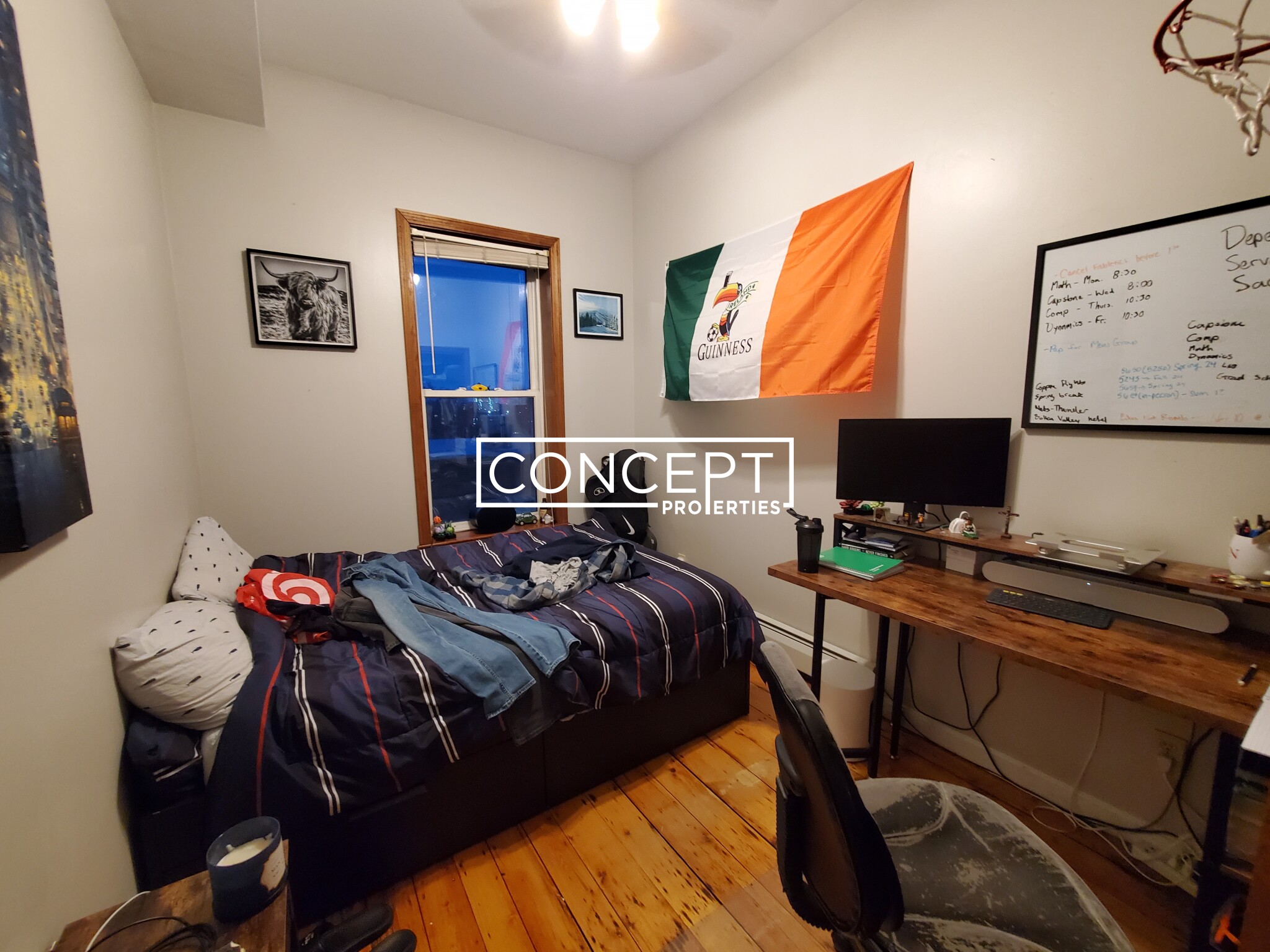 8 Centre St, Roxbury