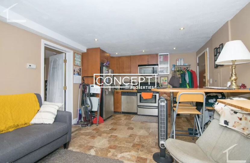 47 Gardner St, Allston