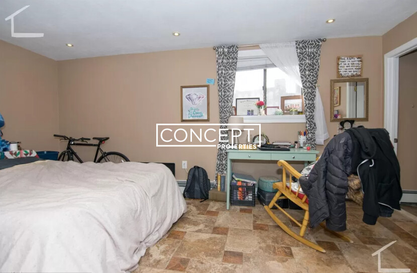 47 Gardner St, Allston