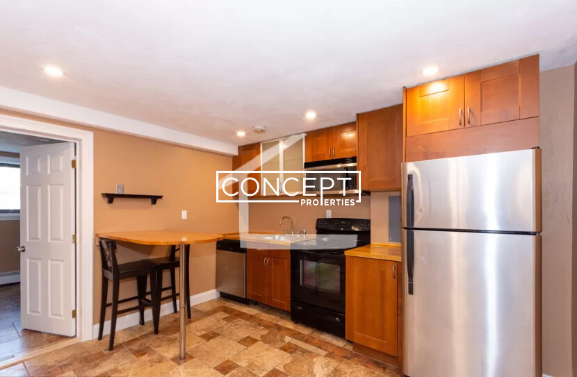 47 Gardner St, Allston