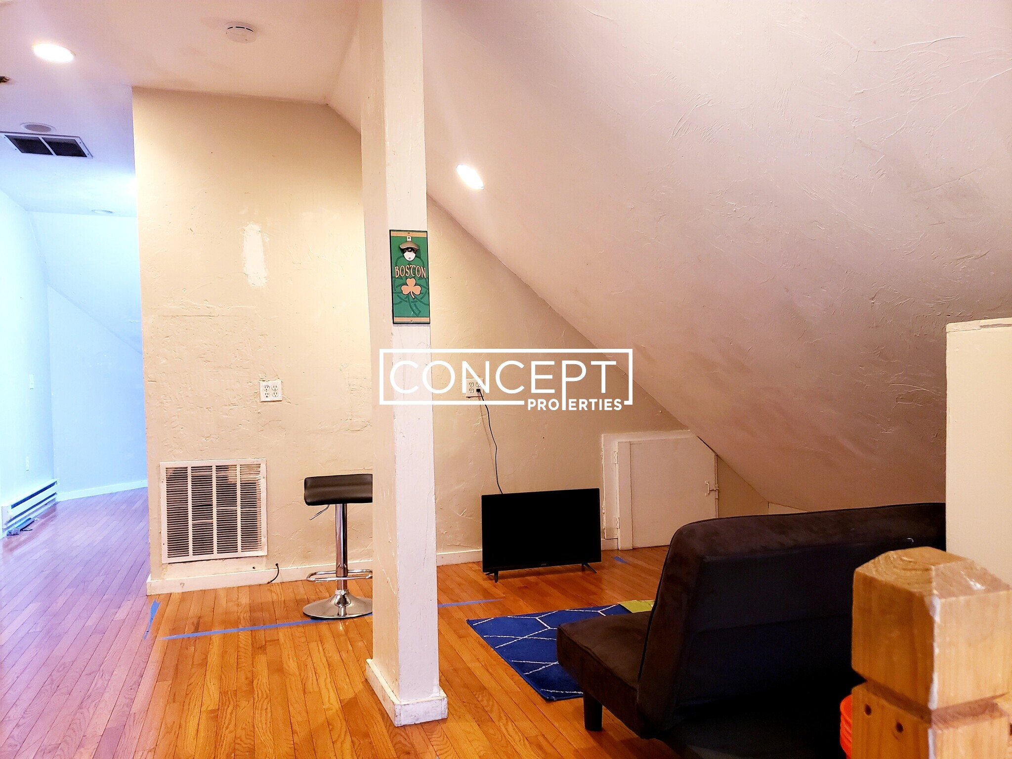 45 Cherokee St, Mission Hill