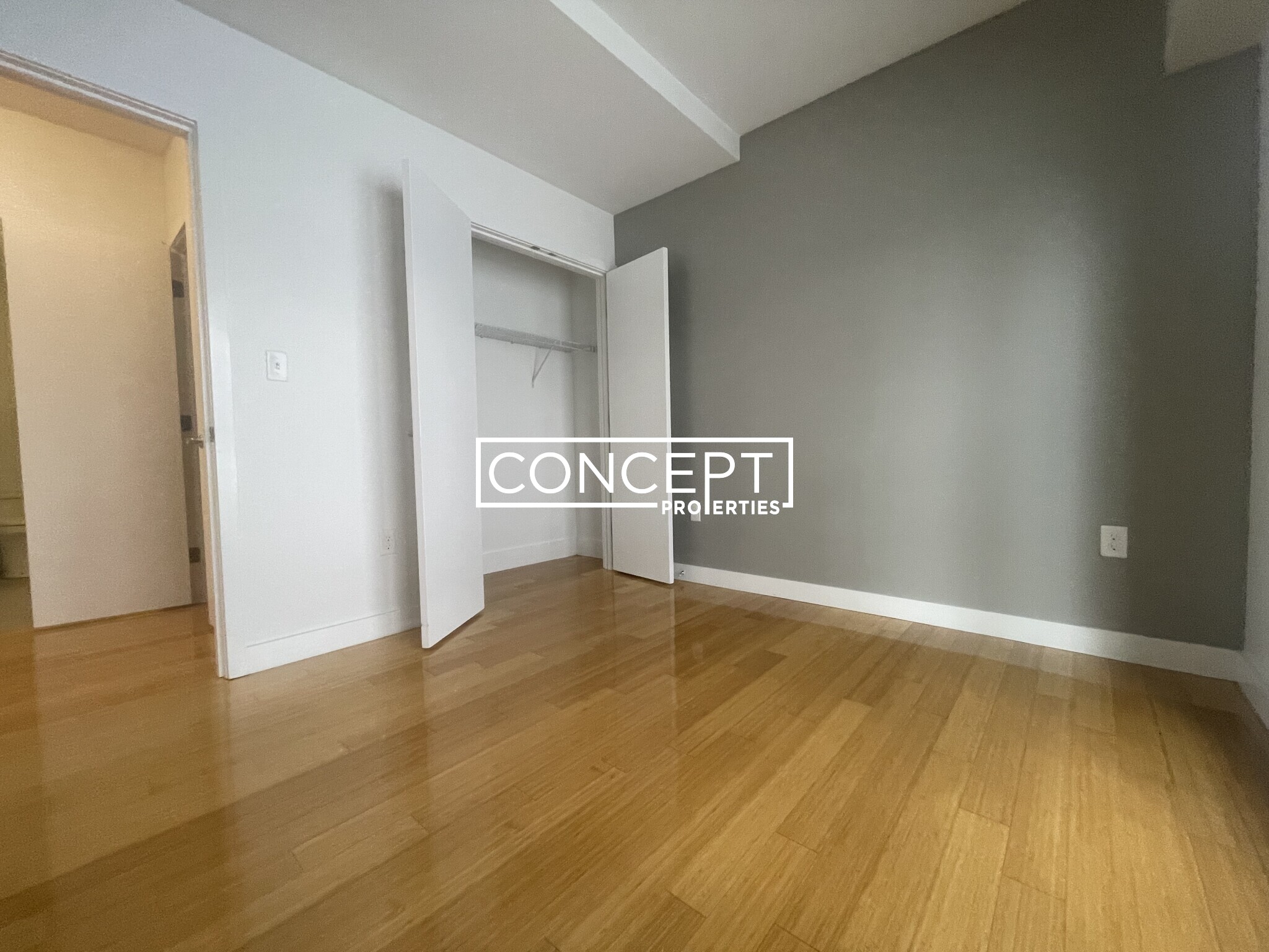 1085 Boylston St, Fenway