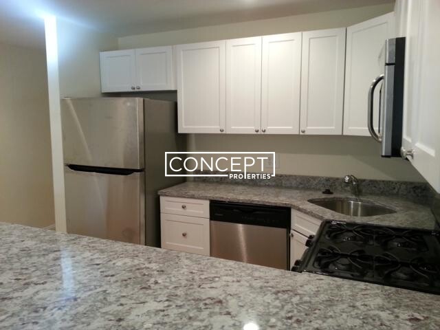 54 Egmont St, Coolidge Corner