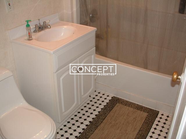 54 Egmont St, Coolidge Corner