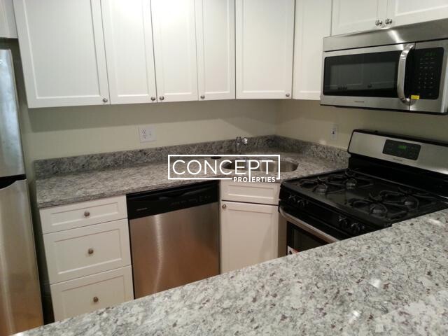 54 Egmont St, Coolidge Corner