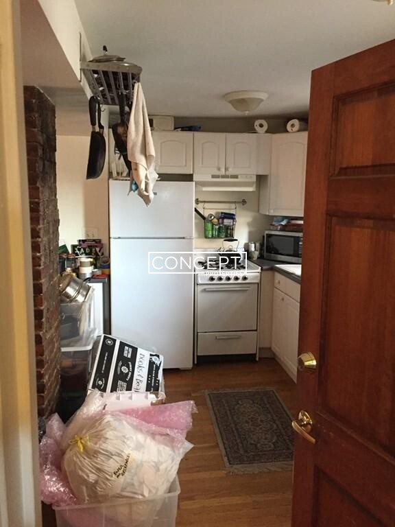 1500 Beacon St, Washington Square