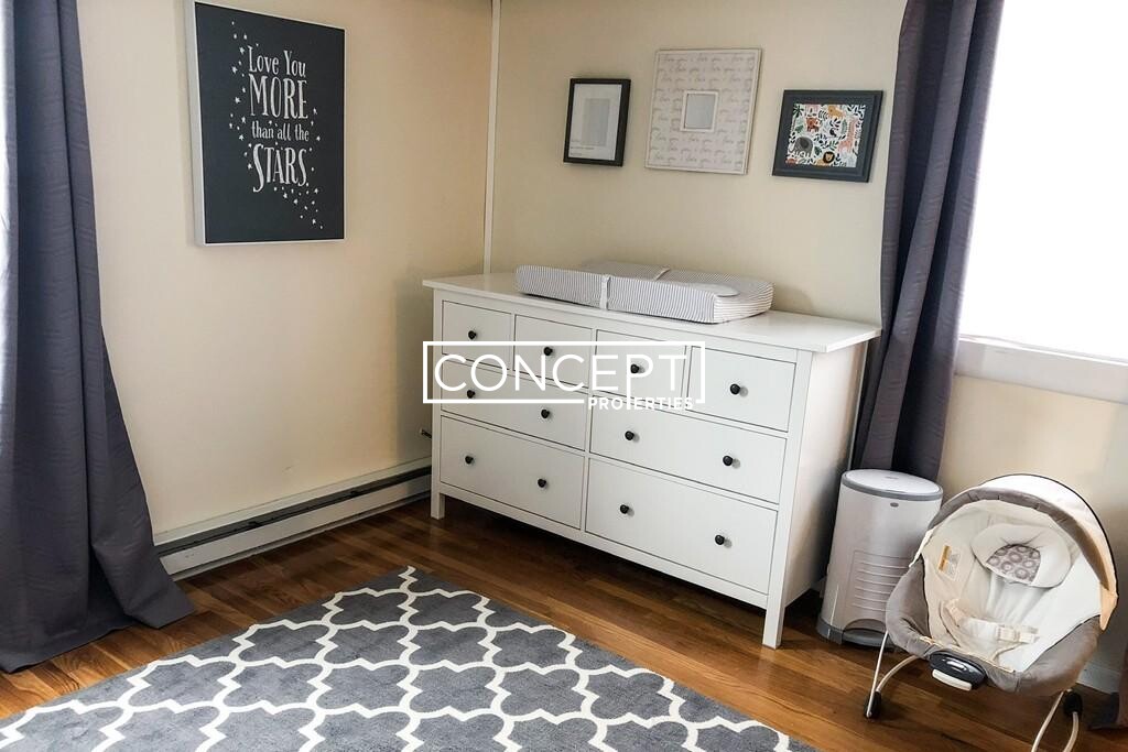 1500 Beacon St, Washington Square