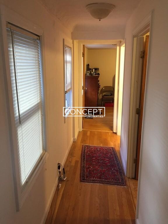 1500 Beacon St, Washington Square