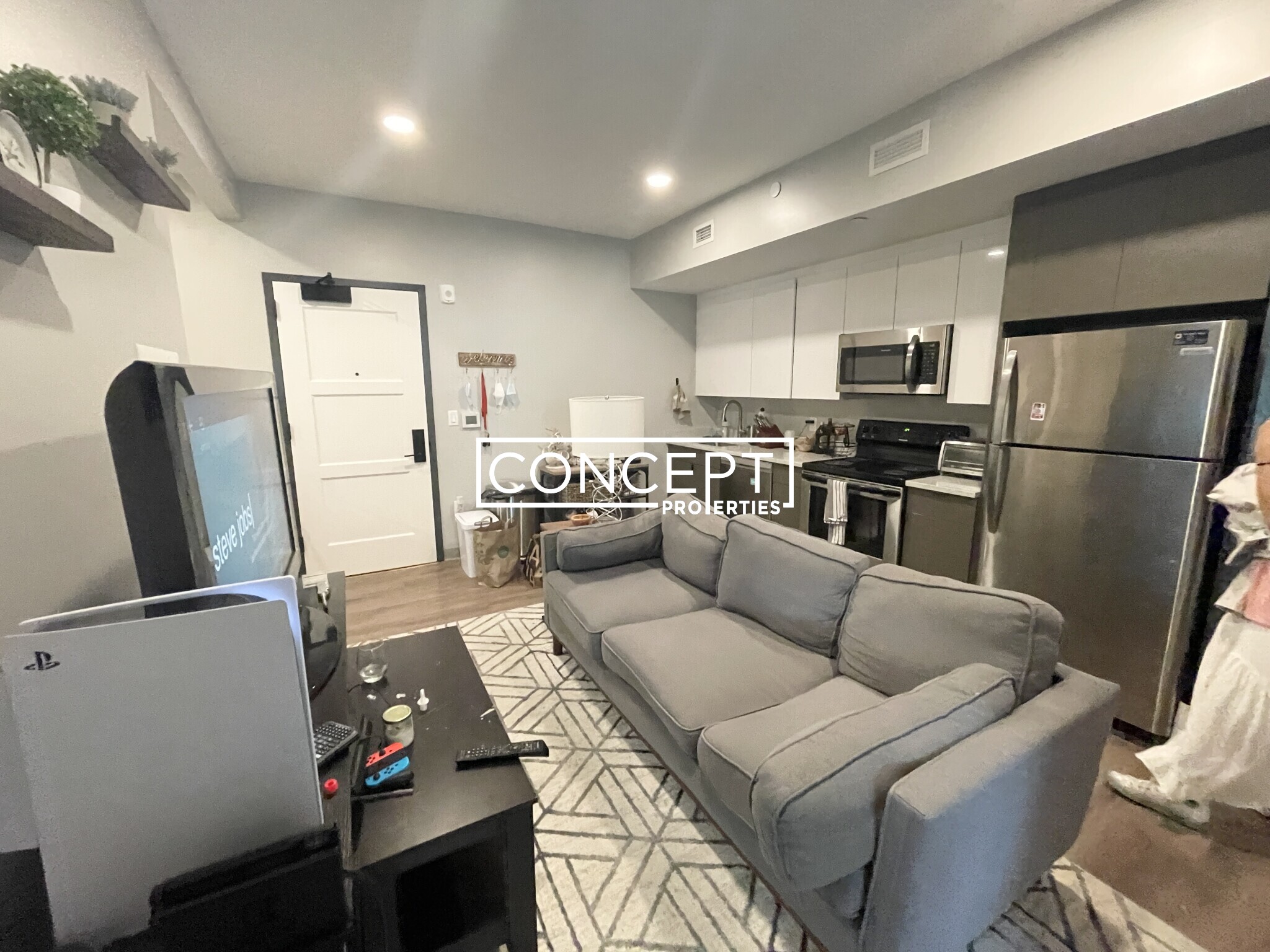 100 Hemenway St, Fenway