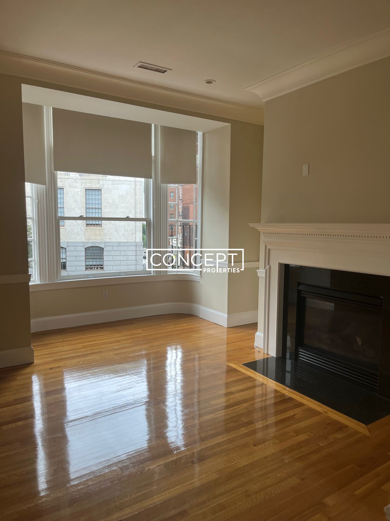 22 Beacon St, Downtown