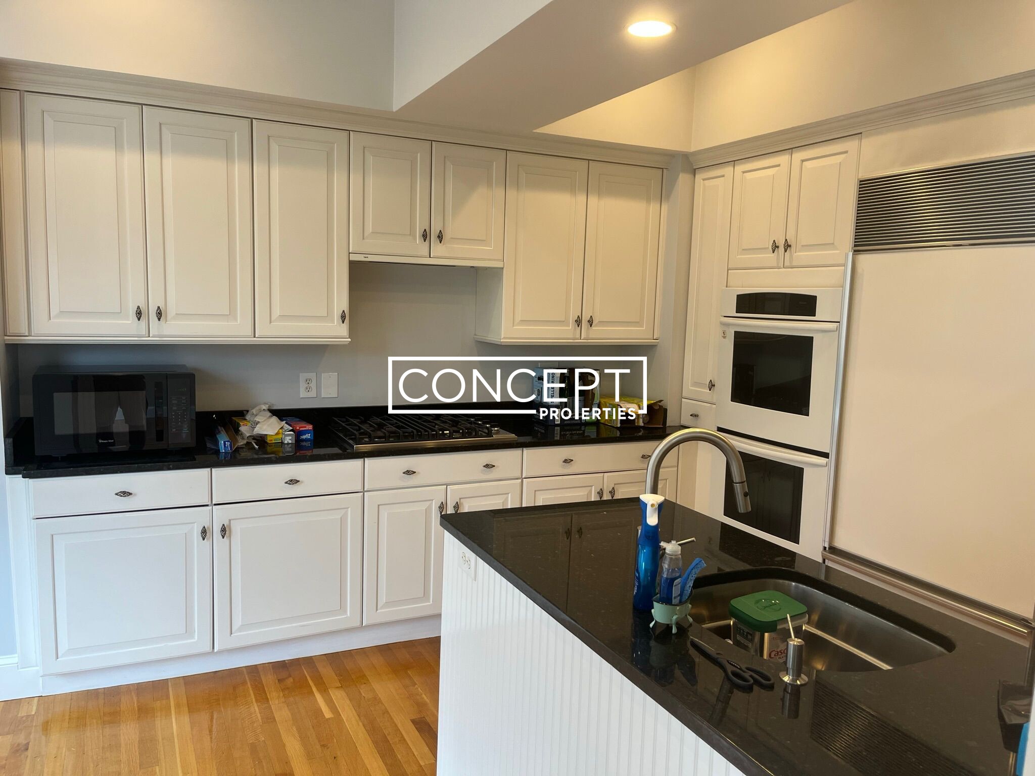 22 Beacon St, Downtown