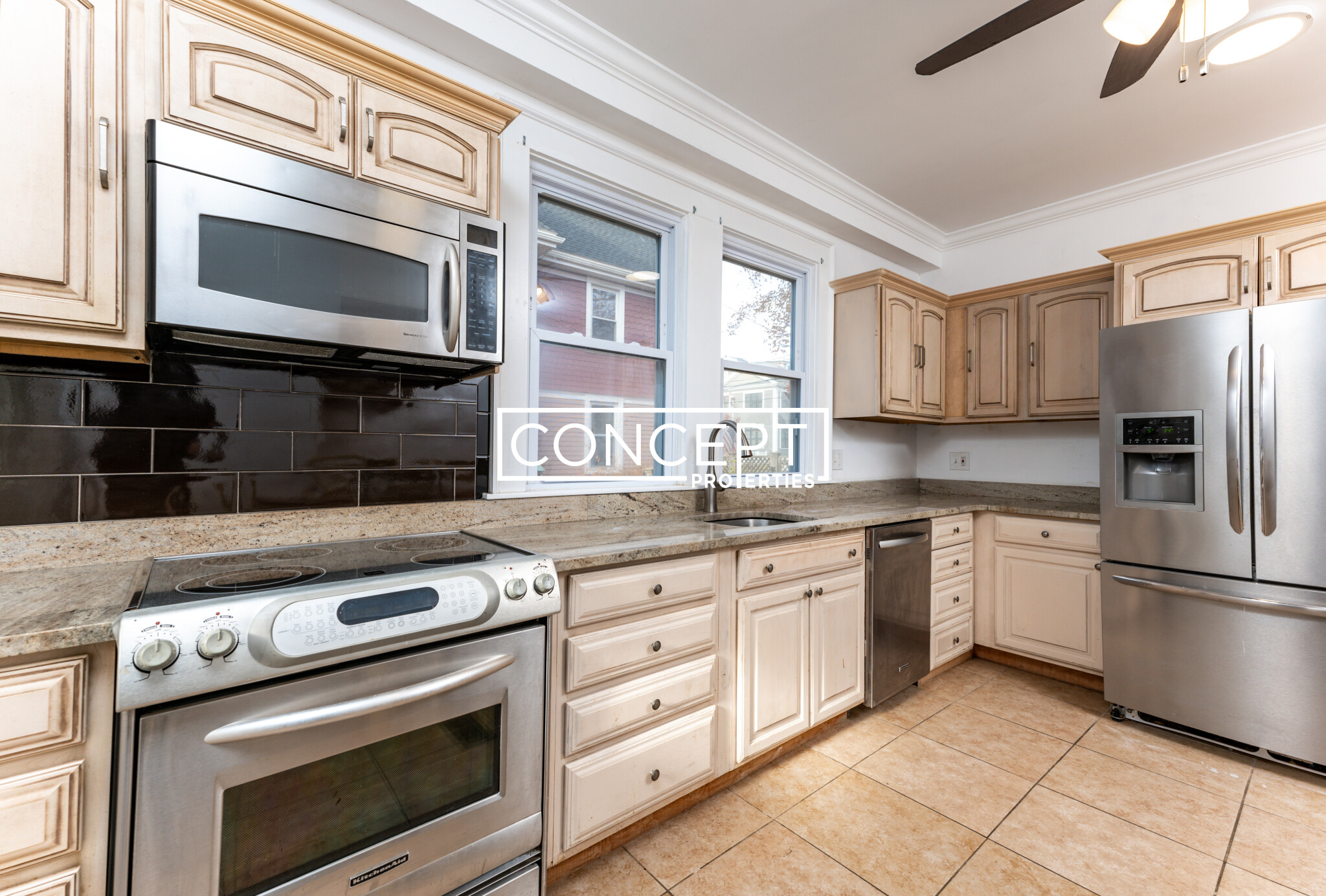 18 Holton St, Allston