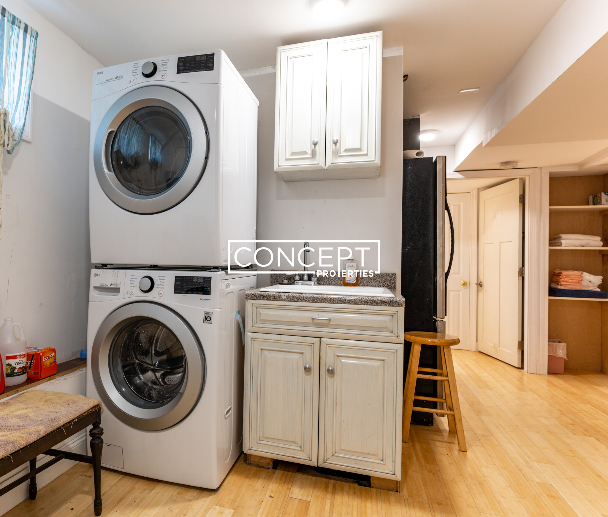 18 Holton St, Allston