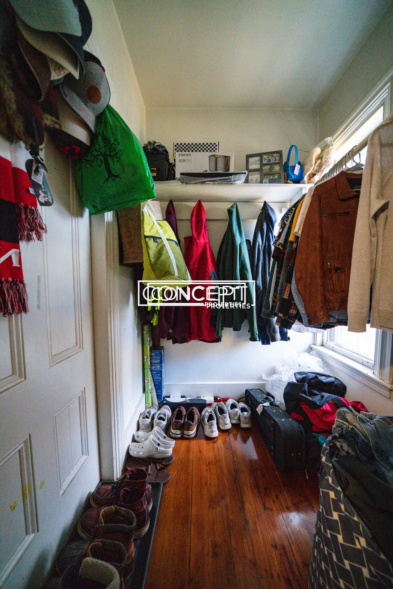 6 Hillside St, Mission Hill